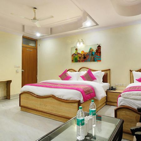 Hotel De Holiday International @ New Delhi Station Dış mekan fotoğraf